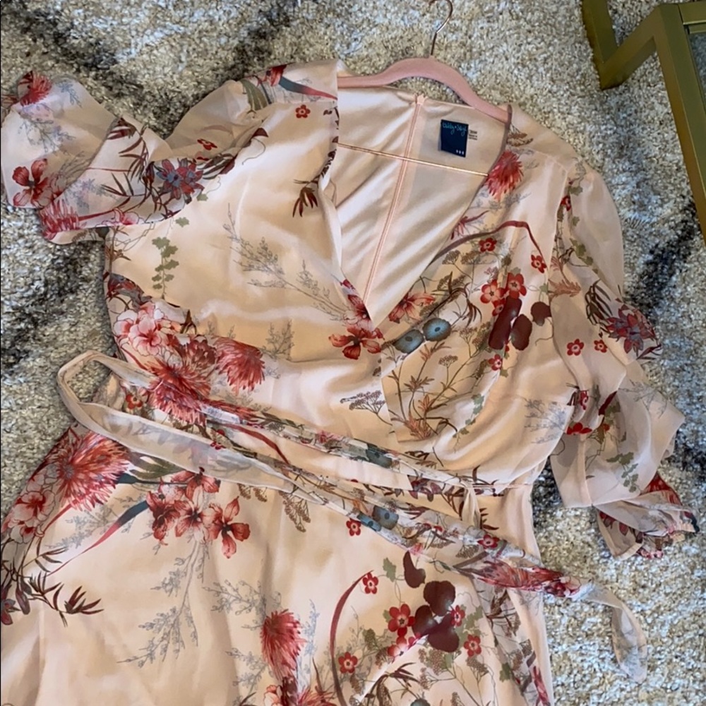 Blushing Pink Floral Midi Dress